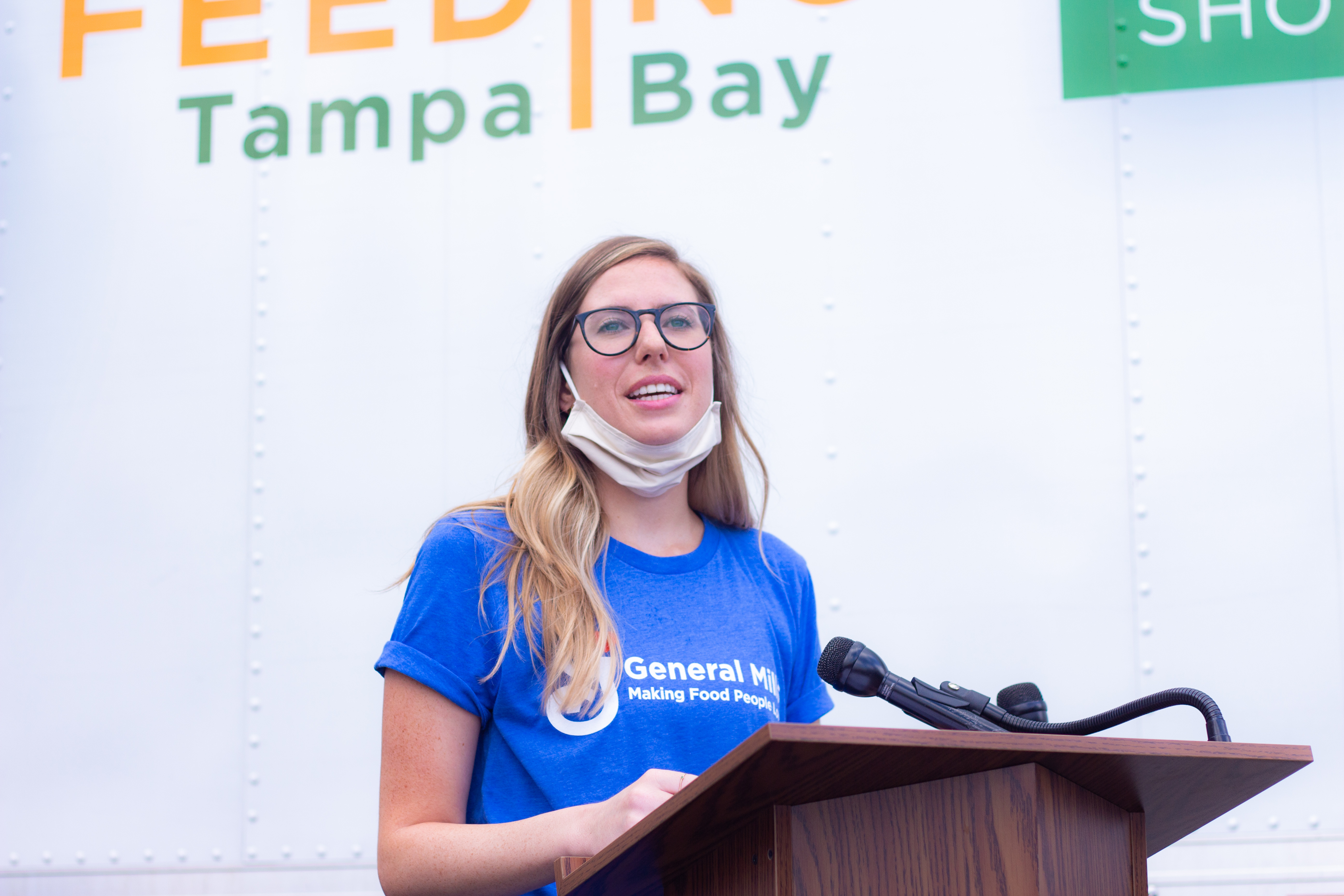 Katie Fialkoff presenting donation on behalf of General Mills